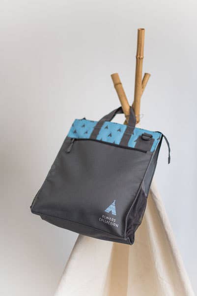 Bolso para pañales. Azul, dibujo Tipi. (Olmitos) - MINI MUNDO