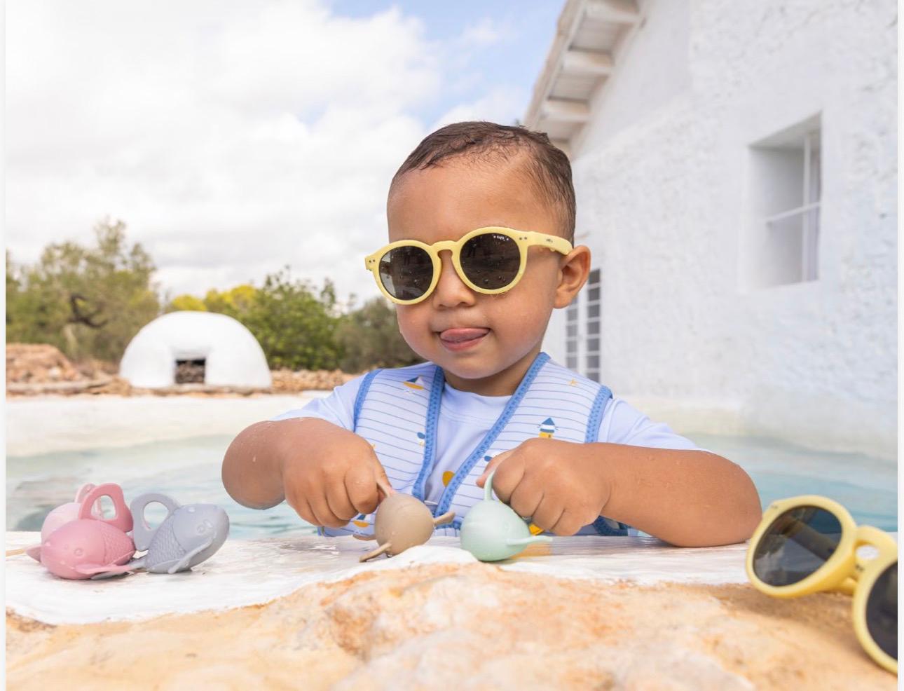 Chaleco Flotador 3 - 6 años Navy Hugs SARO - MINI MUNDO